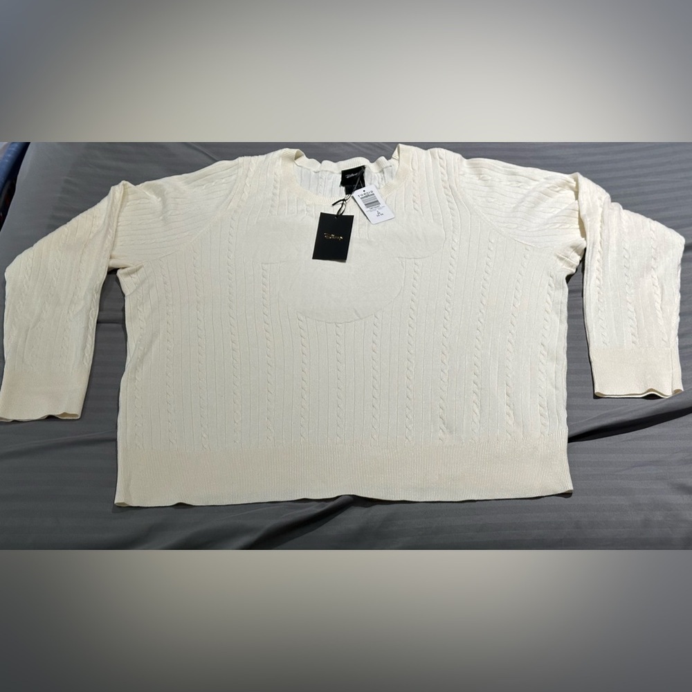 ✨NWT✨ Torrid: Women’s Sweater with Disney Mickey Accent- Size 3